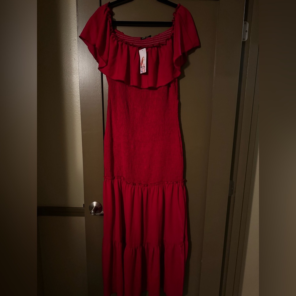 Elegant Red Maxi Dress